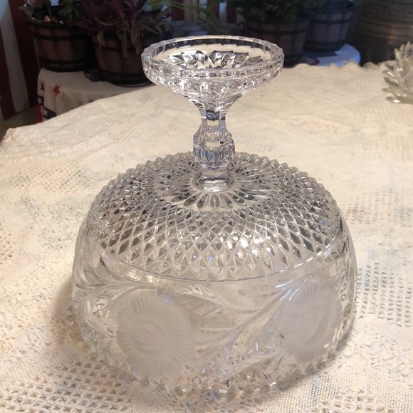 Rose Collection Pedestal Compote Dish 24% Handcut Lead Crystal  10"wide 9" tall - Picture 2 of 2